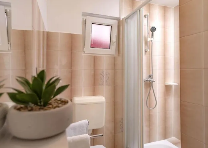 One Bedroom With Terrace 5 Apartmán *